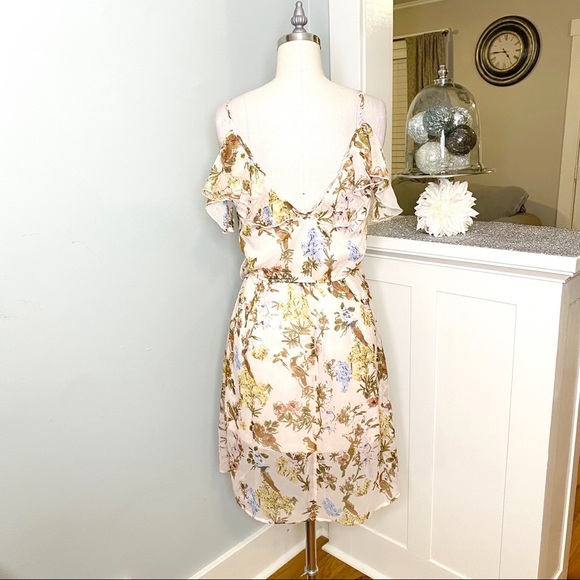 Band of Gypsies Ruffle Cold Shoulder Wrap Dress Pink Floral Pink NWT - Picture 2 of 9